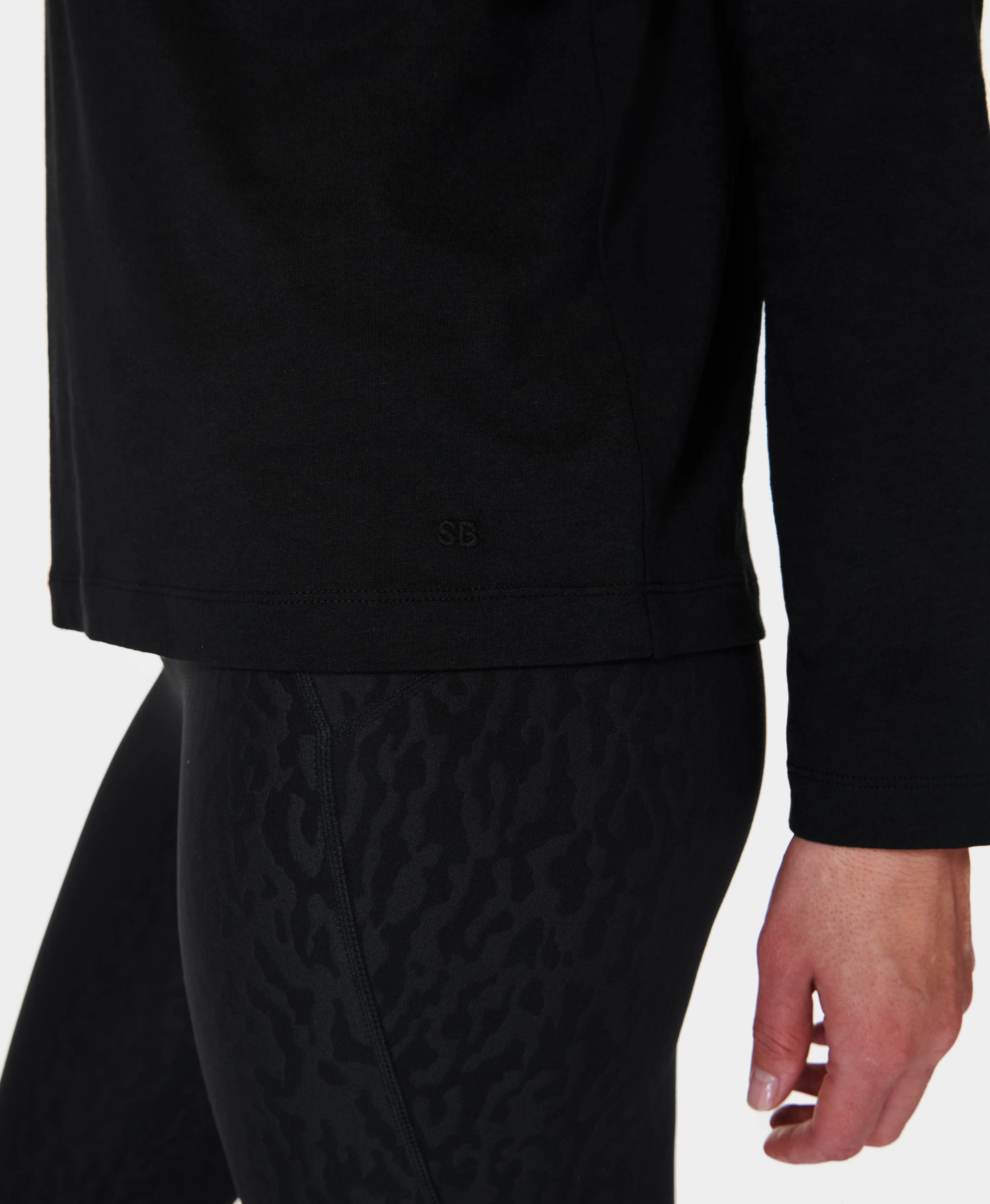 Essential Long Sleeve T-shirt - Image 5