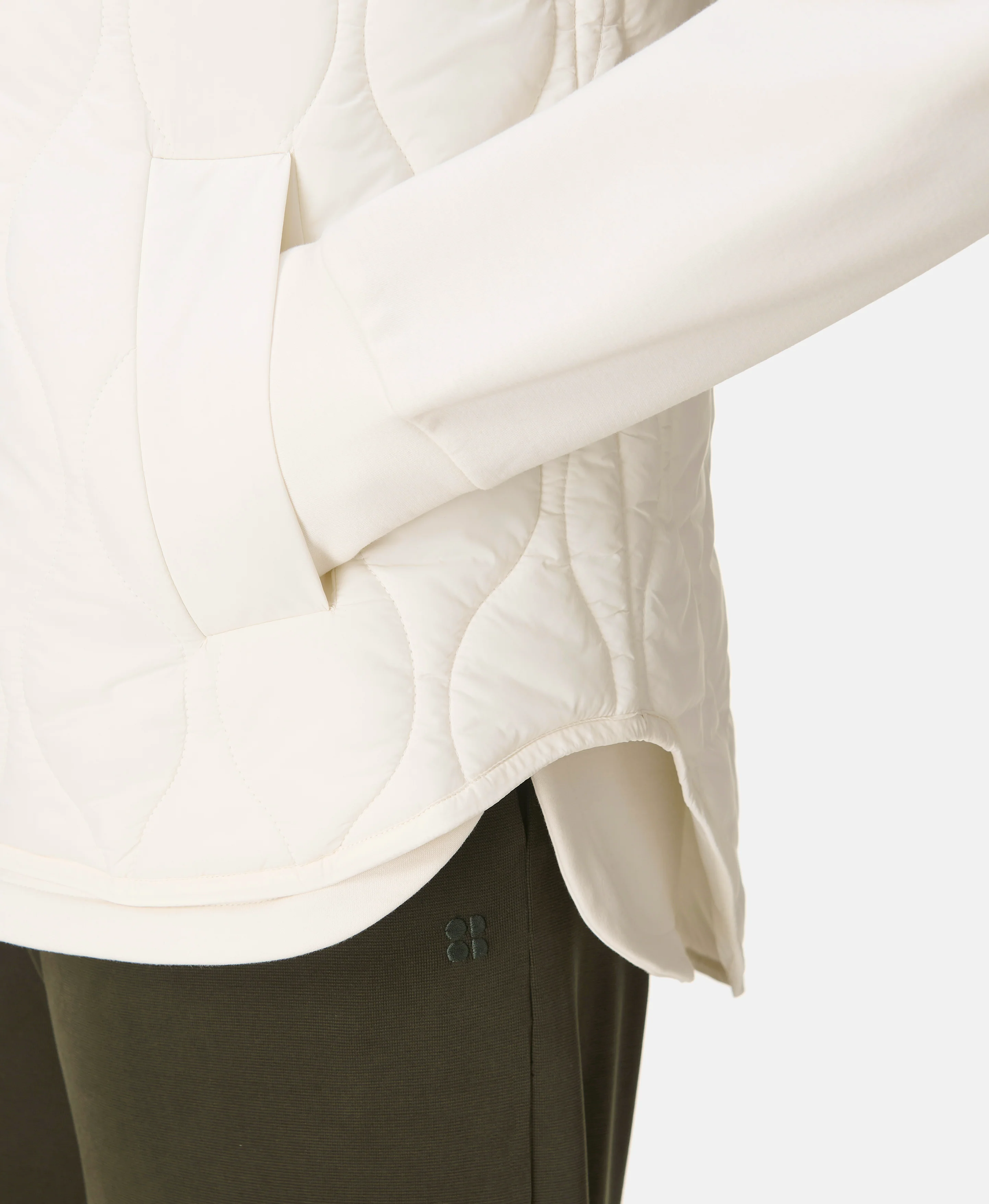On The Move Gilet - Image 6