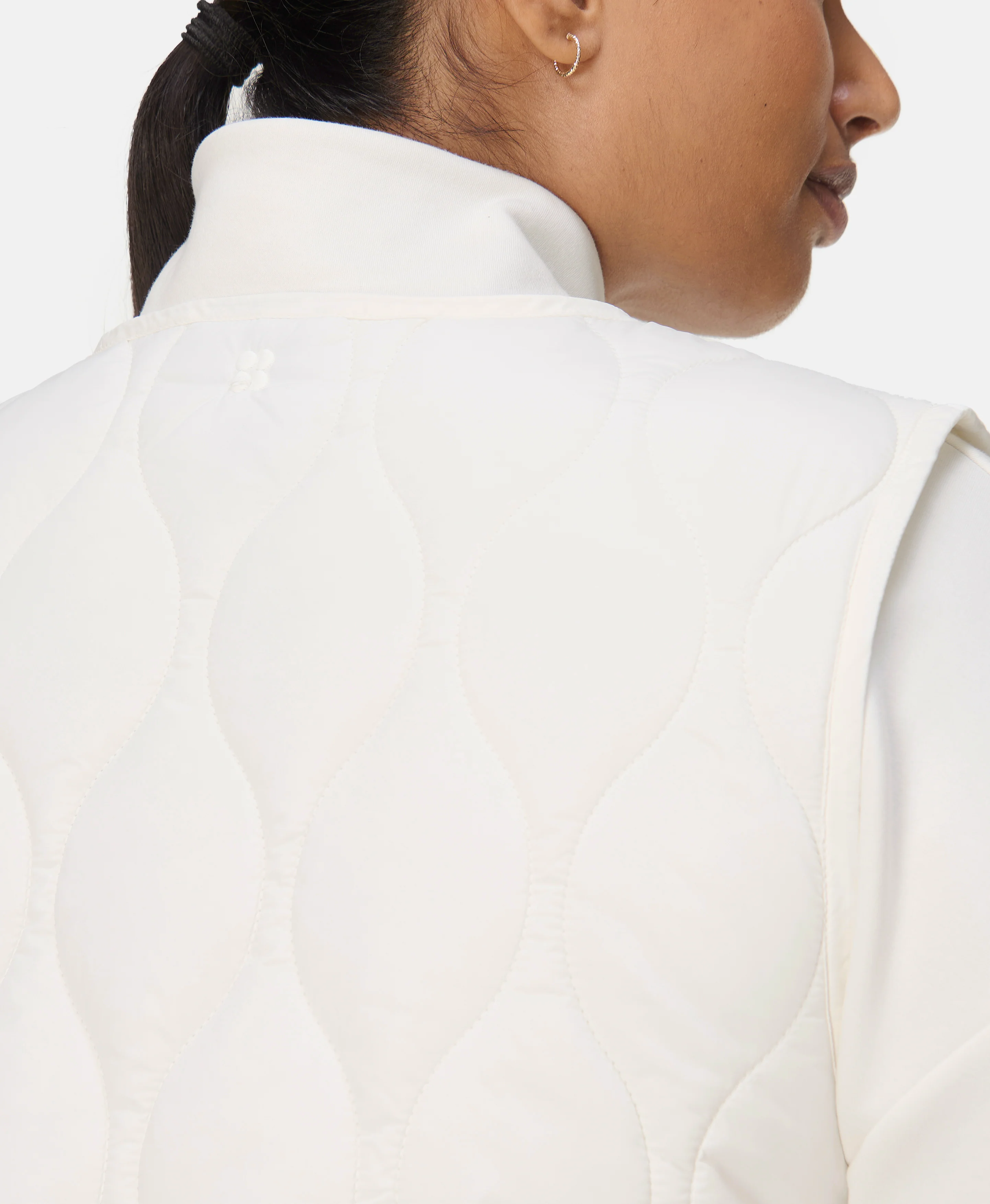 On The Move Gilet - Image 7