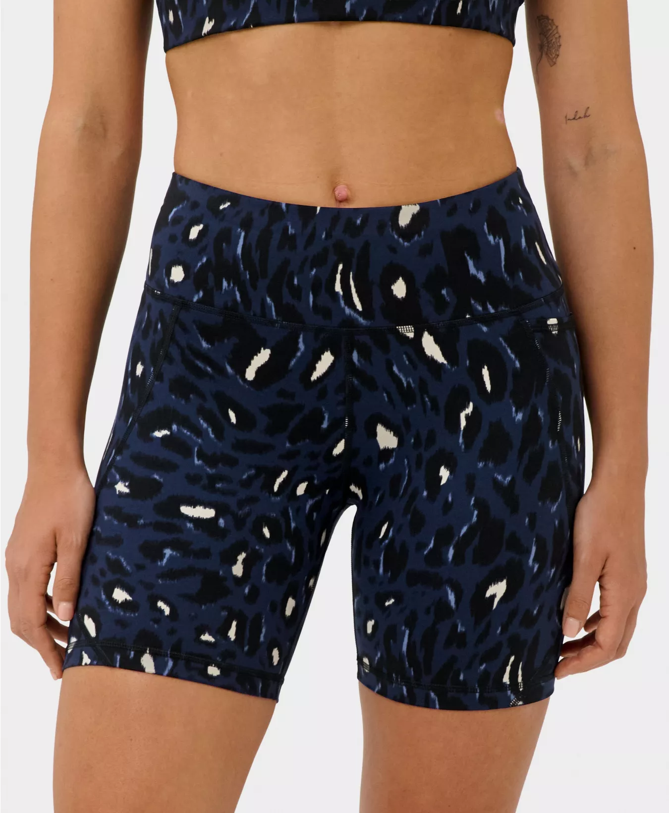 Power 6" Biker Shorts - Image 3